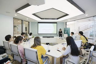 服務(wù)文創(chuàng)，獻(xiàn)禮祖國(guó)——競(jìng)園成功舉辦文創(chuàng)企業(yè)知識(shí)產(chǎn)權(quán)專家咨詢會(huì)